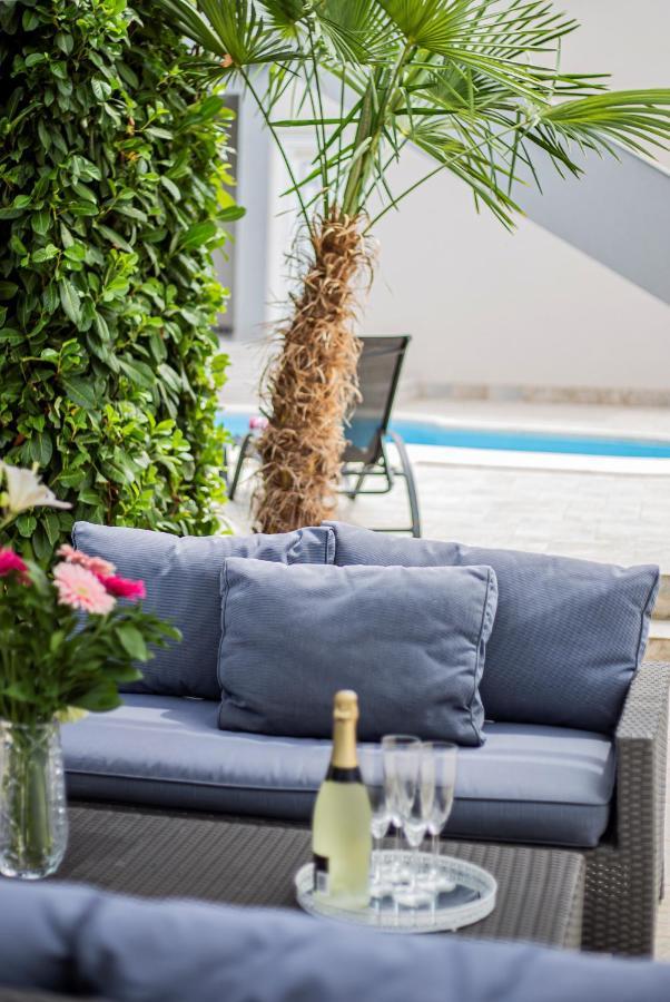 Vila Rozarija Trogir Bagian luar foto