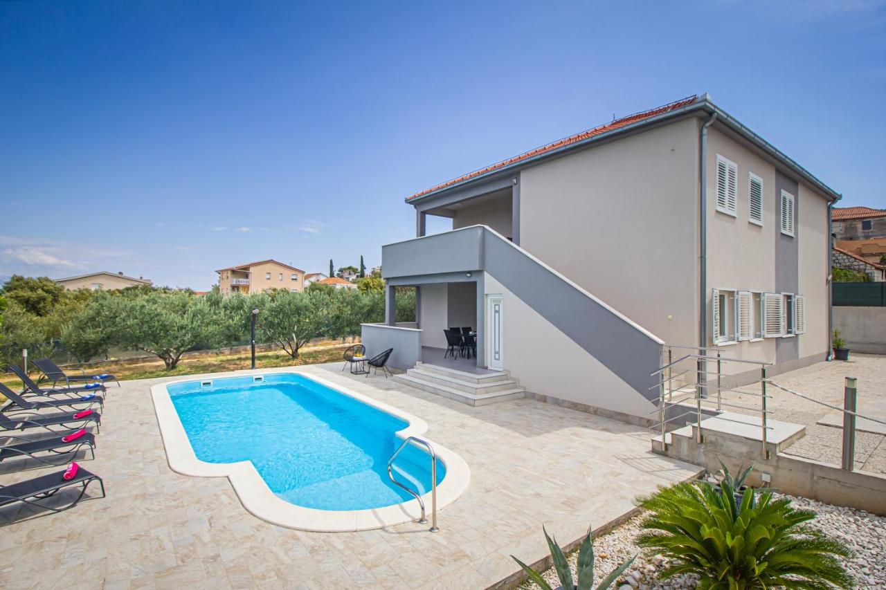 Vila Rozarija Trogir Bagian luar foto