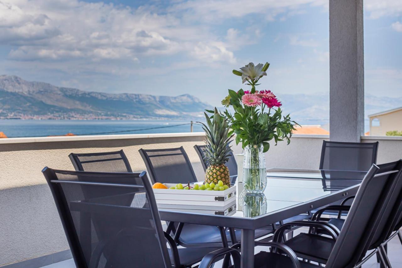 Vila Rozarija Trogir Bagian luar foto