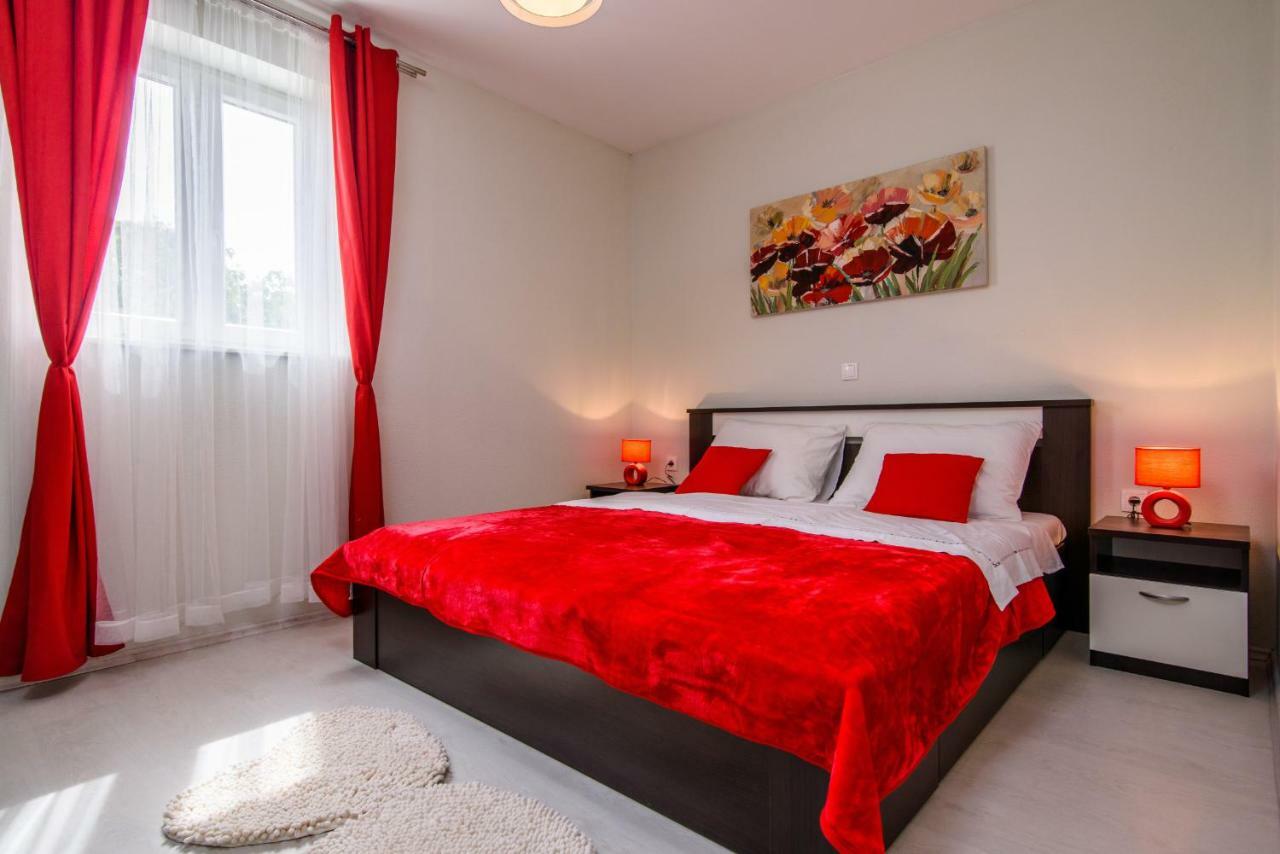 Vila Rozarija Trogir Bagian luar foto